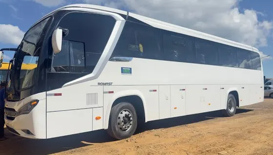 Inácio Martins recebe ônibus 0km de R$ 1 milhão para idosos