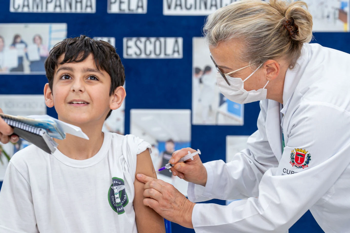 Alunos e funcionários: Estado amplia aplicação da vacina da gripe nas escolas do Paraná