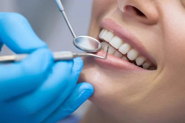 Aprovado projeto que aumenta piso salarial de médicos e dentistas