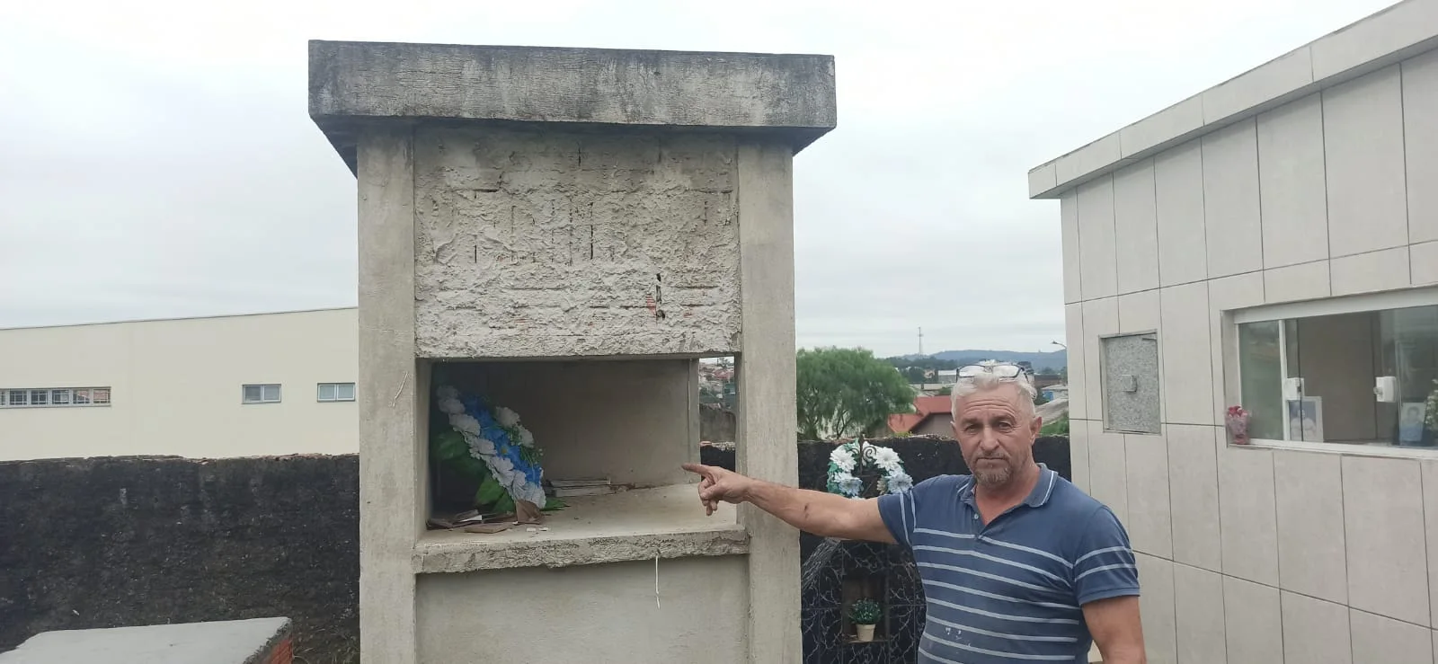 Vandalismo impera no Cemitério da Vila São João