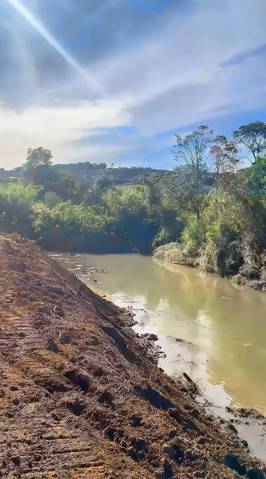 Trabalho no Rio das Antas busca evitar alagamentos e enchentes em Irati