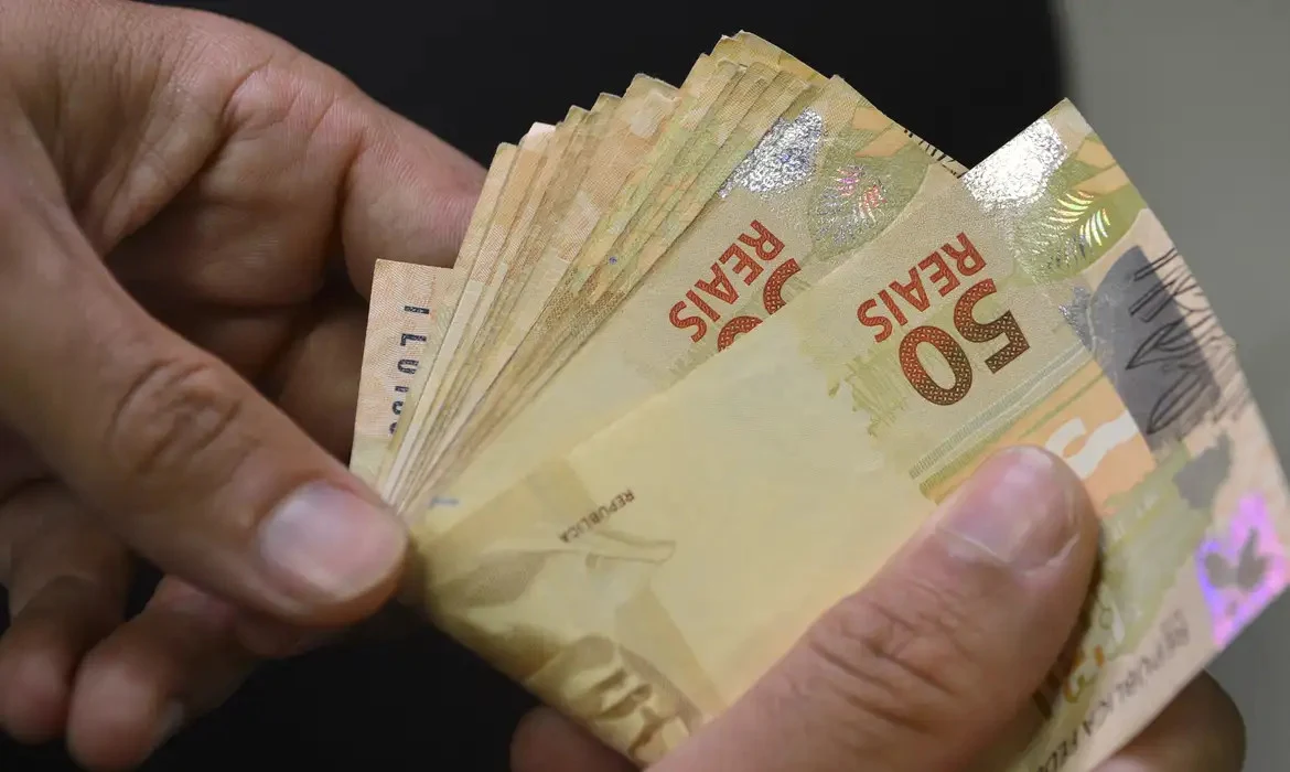 Desenrola Brasil: saiba como usar FGTS para pagar dívidas em atraso