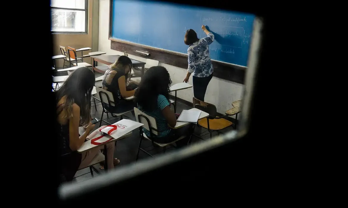 Inscrições abertas para prêmio nacional que paga até R$ 30 mil a professores de licenciatura