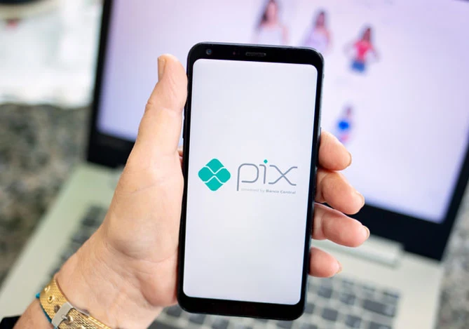 Golpe do PIX falso faz duas vítimas em Irati e acende alerta para negociações pela internet