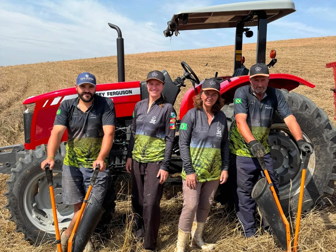 Influenciadora rural de Rebouças conquista mais de 160 mil seguidores mostrando a realidade da fumicultura