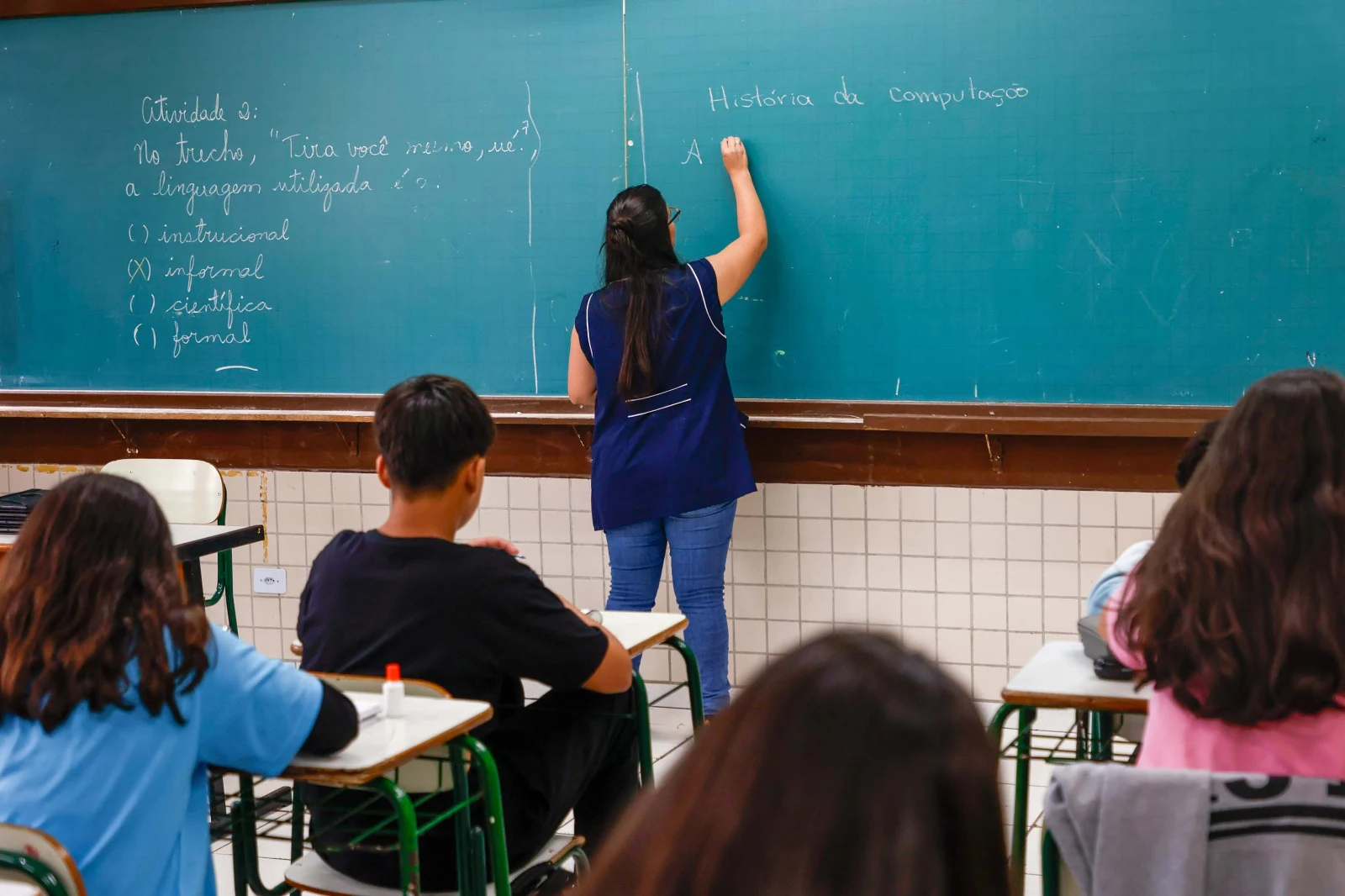 Estado nomeia 917 professores aprovados em concurso para a rede estadual