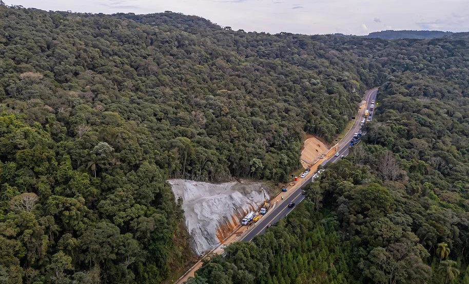 EPR Iguaçu finaliza contenção em taludes de seis pontos da Serra da Esperança e obras entram na etapa final
