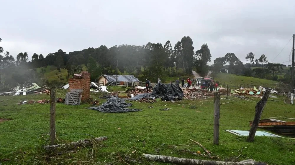 Sistema FAEP orienta produtores a registrar danos após tornado no Paraná