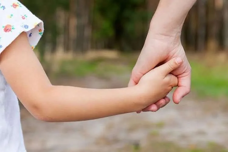 Quer acolher uma criança? Irati abre capacitação para novas famílias