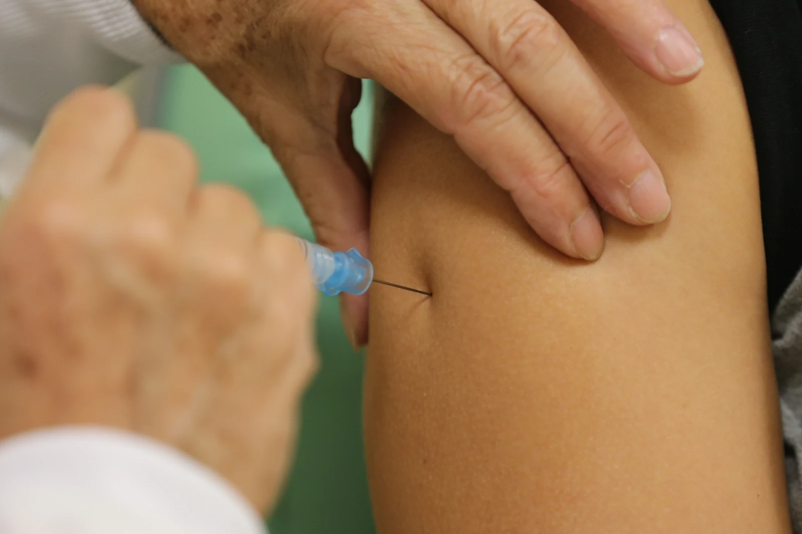 Paraná realiza Dia D de Multivacinação neste sábado (22) e prevê aplicar 50 mil doses