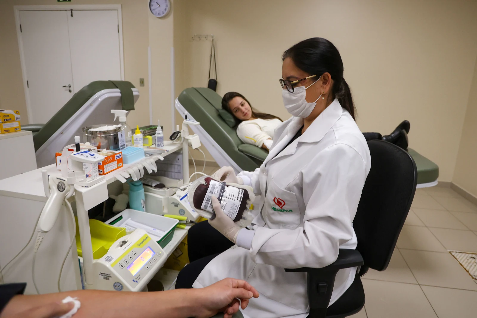 Hemepar reforça chamado para doações de sangue dos tipos O positivo e O negativo;